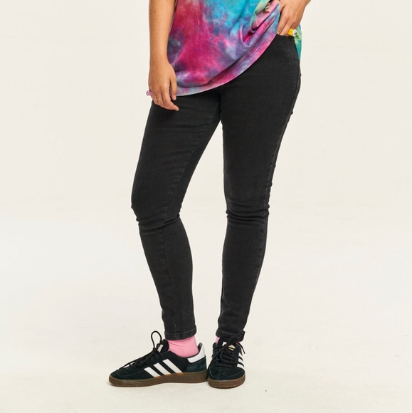 NWT LUCY & YAK Soho Close Fitting Jeans ORGANIC DENIM - Washed Black, skinny, 2 - Picture 6 of 6